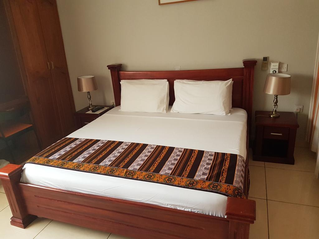 Benconi Lodge Accra Exterior foto